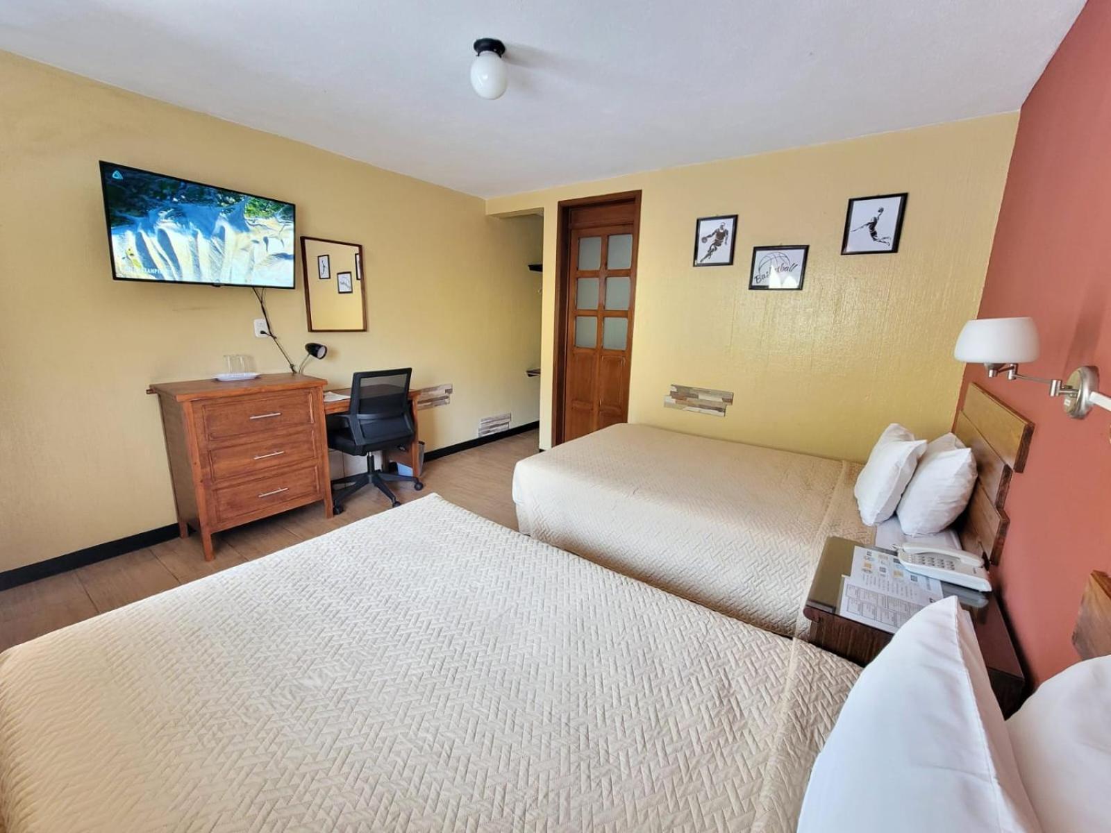 Hotel Y Restaurante Villa Esmeralda Кетцалтенанго Екстериор снимка