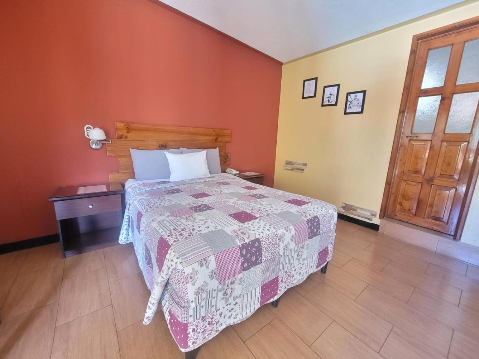 Hotel Y Restaurante Villa Esmeralda Кетцалтенанго Екстериор снимка